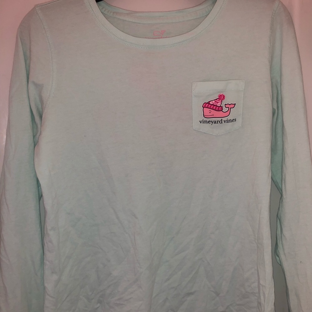 Vineyard vines top